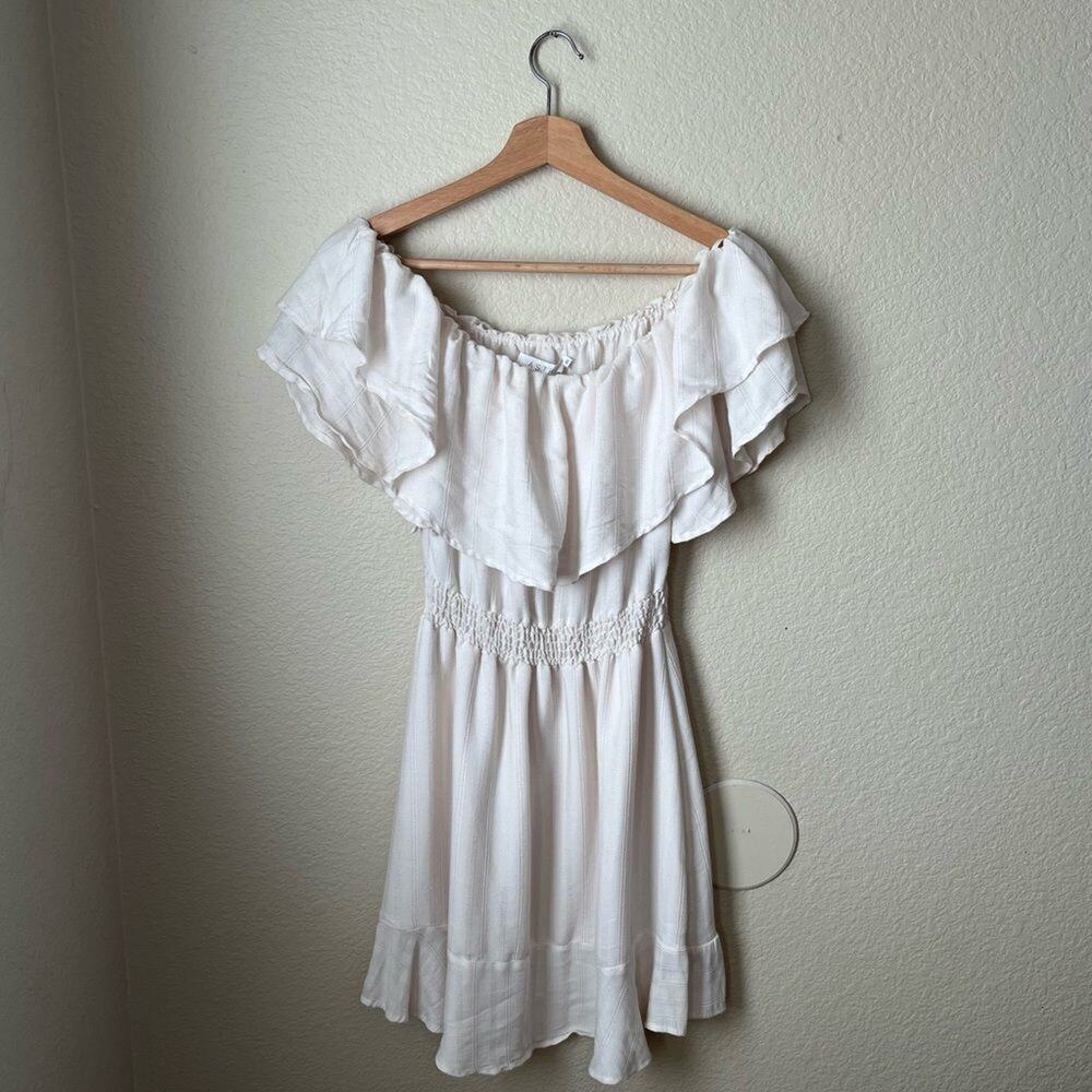 Astr the Label Ivory Off Shoulder Ruffle Mini Dress Size XS